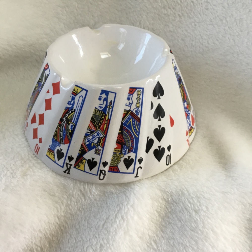 ~CERAMIC POKER PLAYING CARDS CIGARETTE ASHTRAY~ - Picture 2 of 11